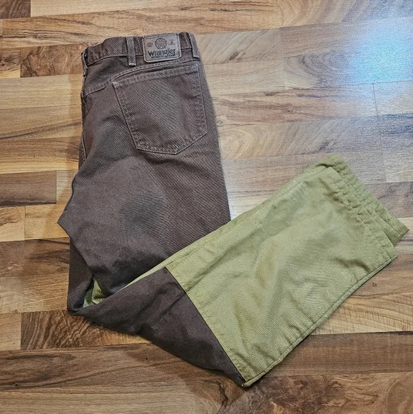 Wrangler Men Size 40x30 Taupe Brush Guard Jeans Hunting - Picture 1 of 10